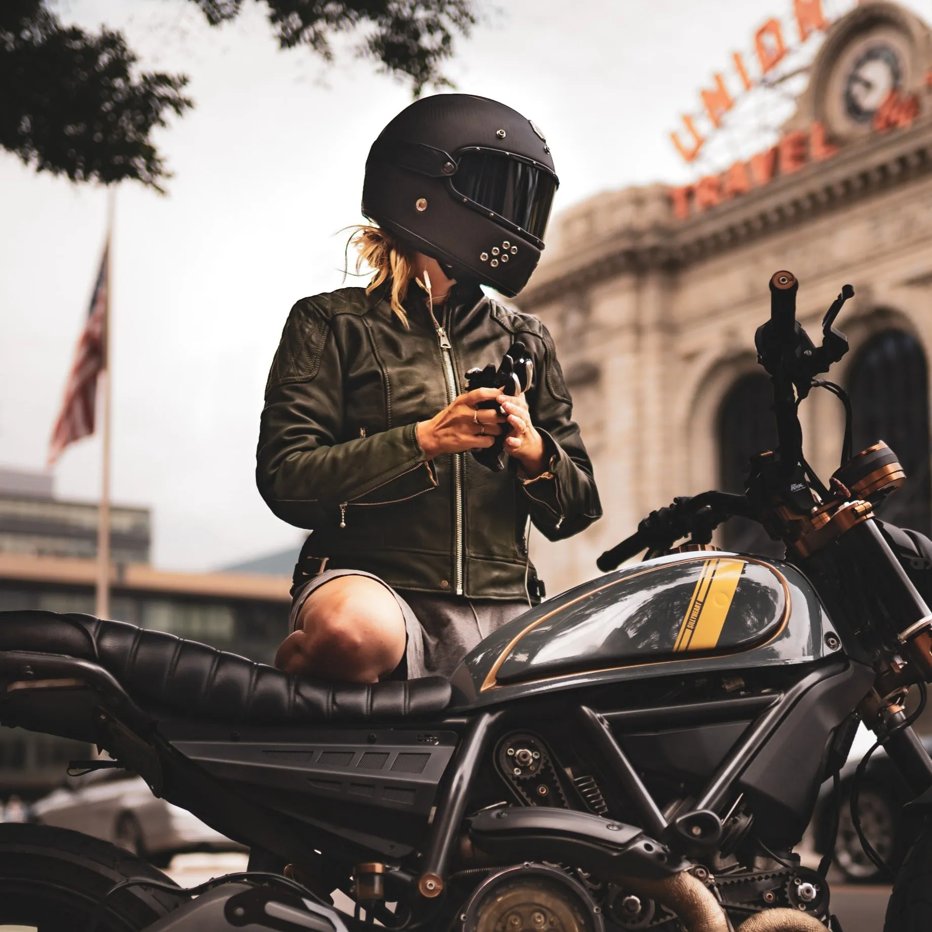 Womens '76 Cafe Racer Jacket